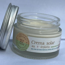 Cargar imagen en el visor de la galería, BLOQUEADOR SOLAR VEGANO/ CREMA SOLAR
